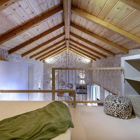 Villa Phaedra Chalki Town エクステリア 写真