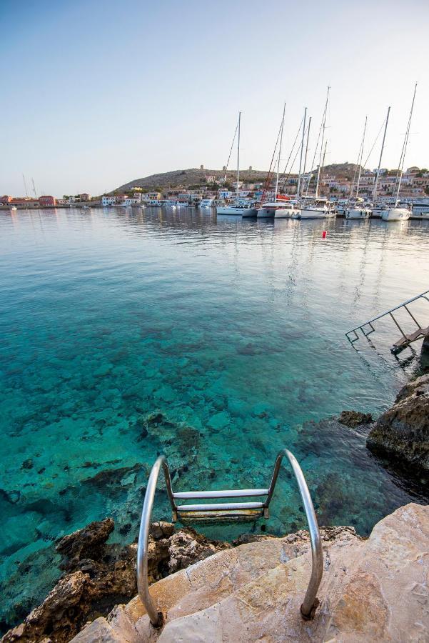 Villa Phaedra Chalki Town エクステリア 写真