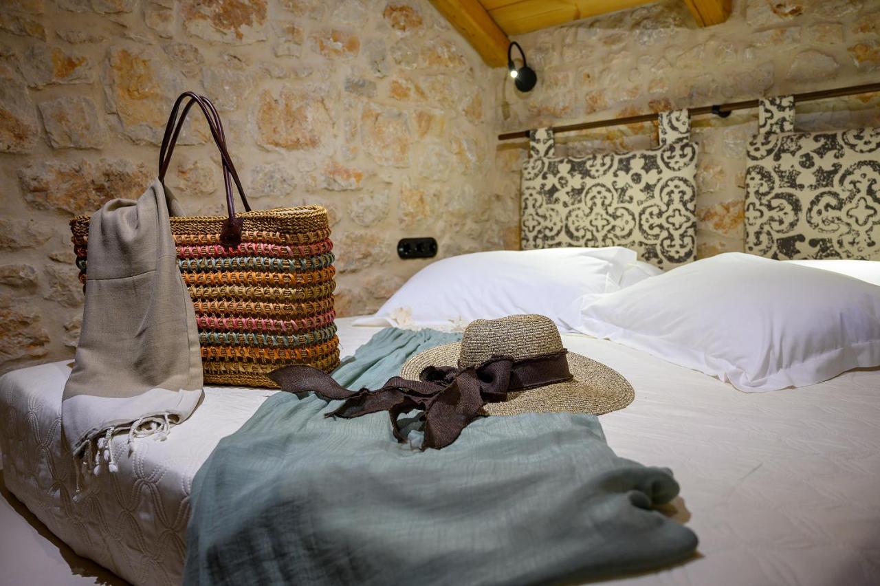 Villa Phaedra Chalki Town エクステリア 写真